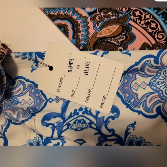 NWT Cruise by Creation Vibrant summer Paisley Maxi Dress - Picture 7 of 9